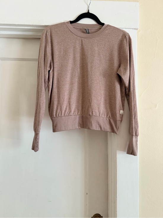 Vuori Tops - Vuori Heathered Taupe Crewneck Long Sleeve Top